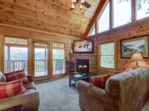 Highpoint Escape, 3 Bedrooms, Mountain Views, Hot Tub, WiFi, Sleeps 10